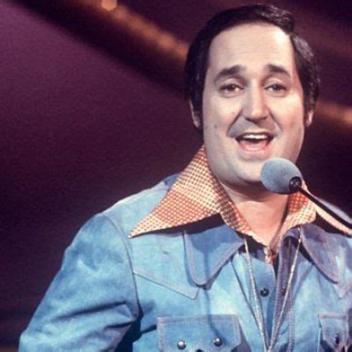 Despite Being Married, Neil Sedaka Was Rumored To Be Gay