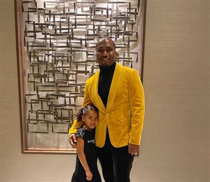 Dion Lewis Wife | Is He Married | Family Background