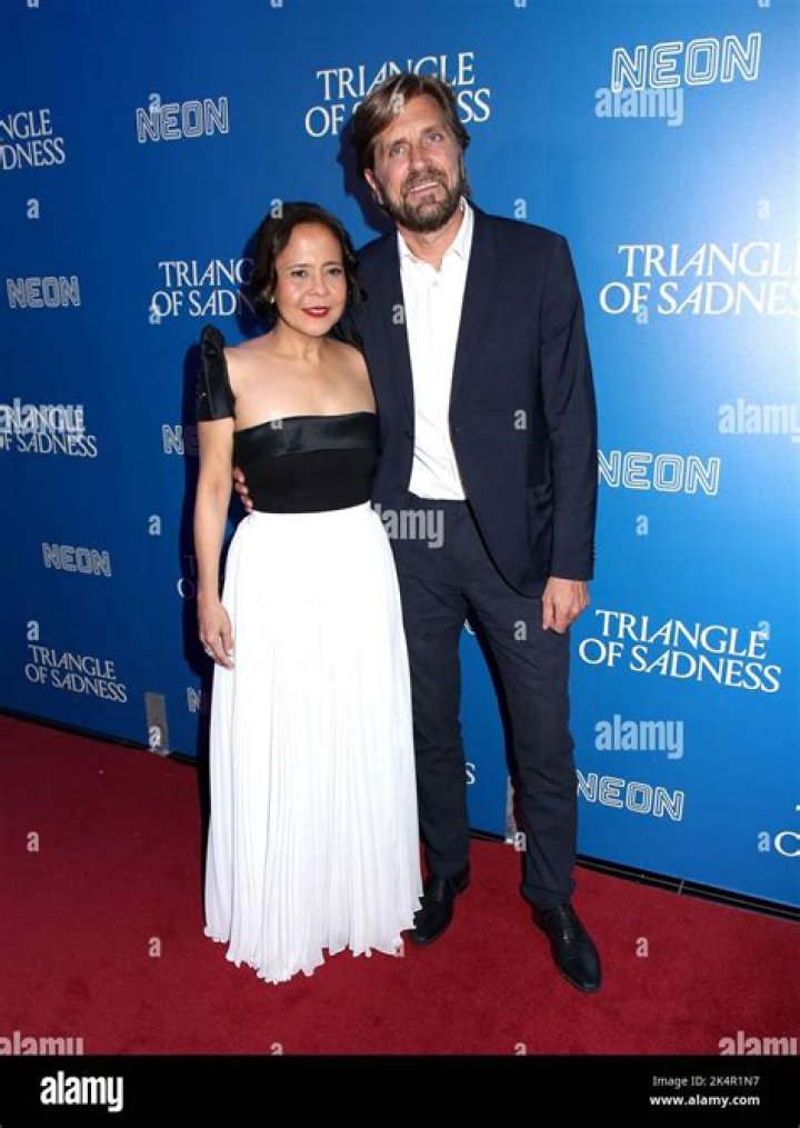 Dolly De Leon Husband: Who Is She Married To? Career And Relationship