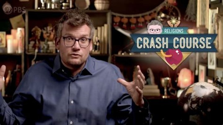 Hank Green Biography, Age, Family, Degree, Wife, John Green, Crash Course, SciShow, Podcast, Songs and Net Worth