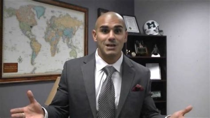 Simon Arias Bio, Wiki, Married, Wife, Age, Parents, Family, Agency, Football, Net Worth, Foundation and Facebook