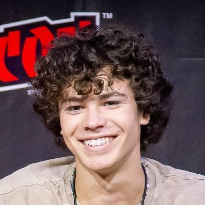 Zackary Arthur Girlfriend: Is He Dating Anyone? Explore His Dating History